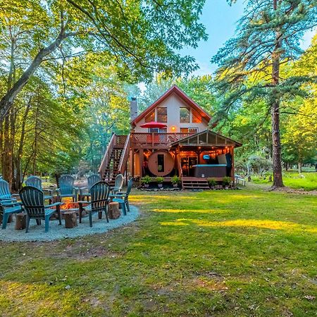 Poconos Ski Retreat With Sauna, Hot Tub, And Game Room ليك هارمونى المظهر الخارجي الصورة