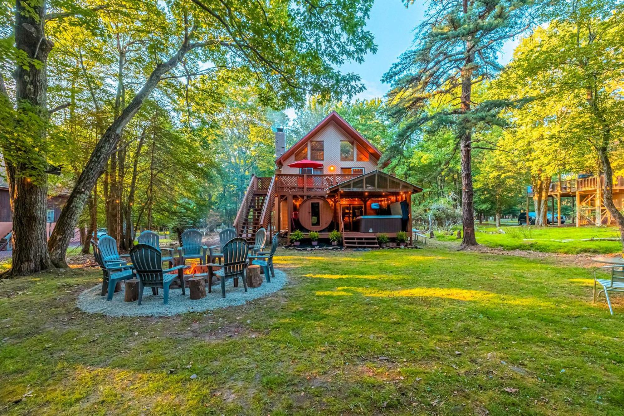 Poconos Ski Retreat With Sauna, Hot Tub, And Game Room ليك هارمونى المظهر الخارجي الصورة