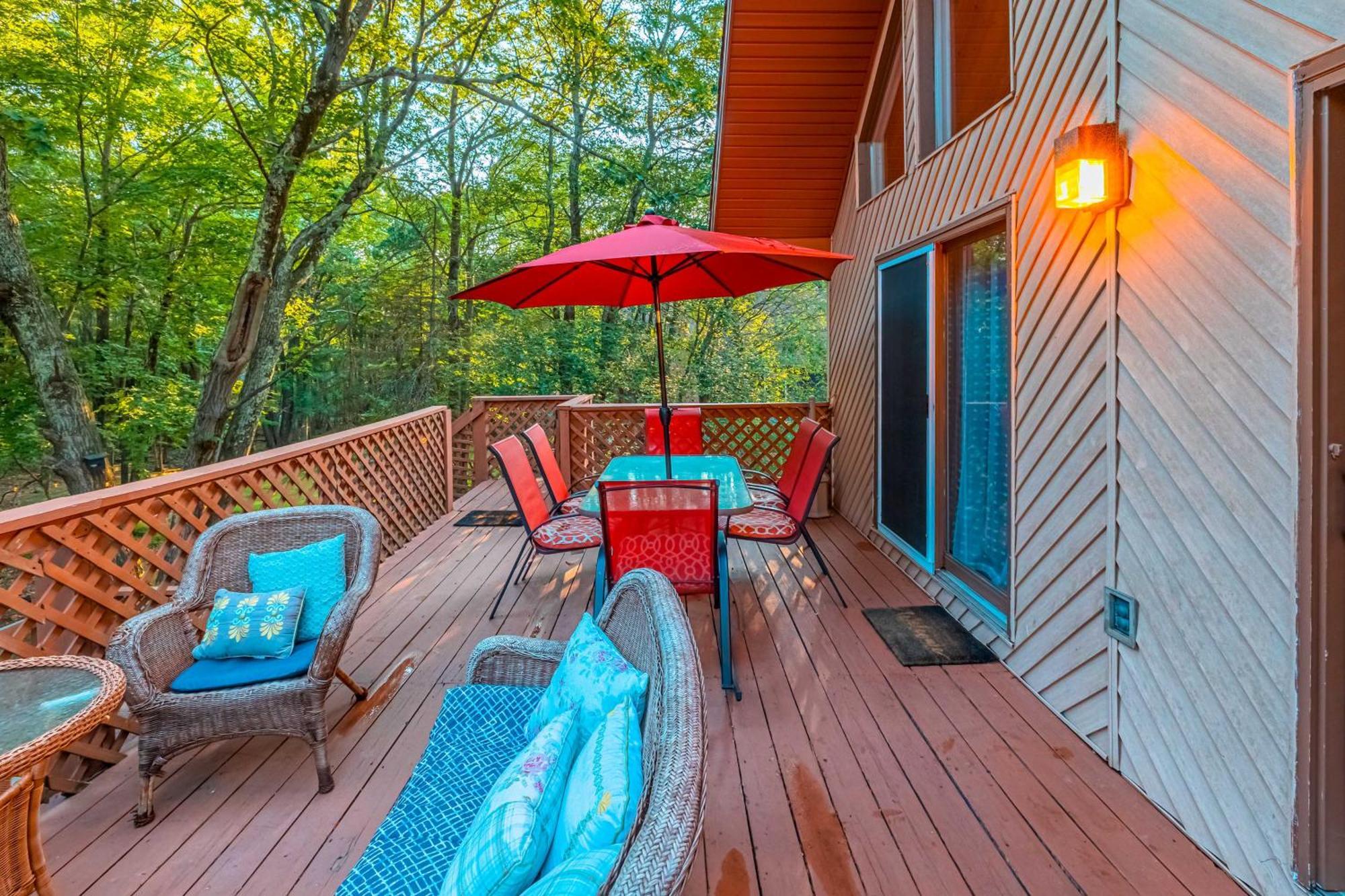Poconos Ski Retreat With Sauna, Hot Tub, And Game Room ليك هارمونى المظهر الخارجي الصورة