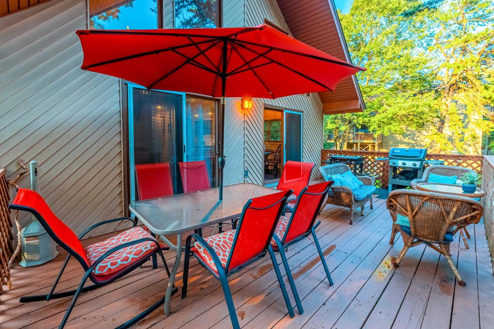 Poconos Ski Retreat With Sauna, Hot Tub, And Game Room ليك هارمونى المظهر الخارجي الصورة
