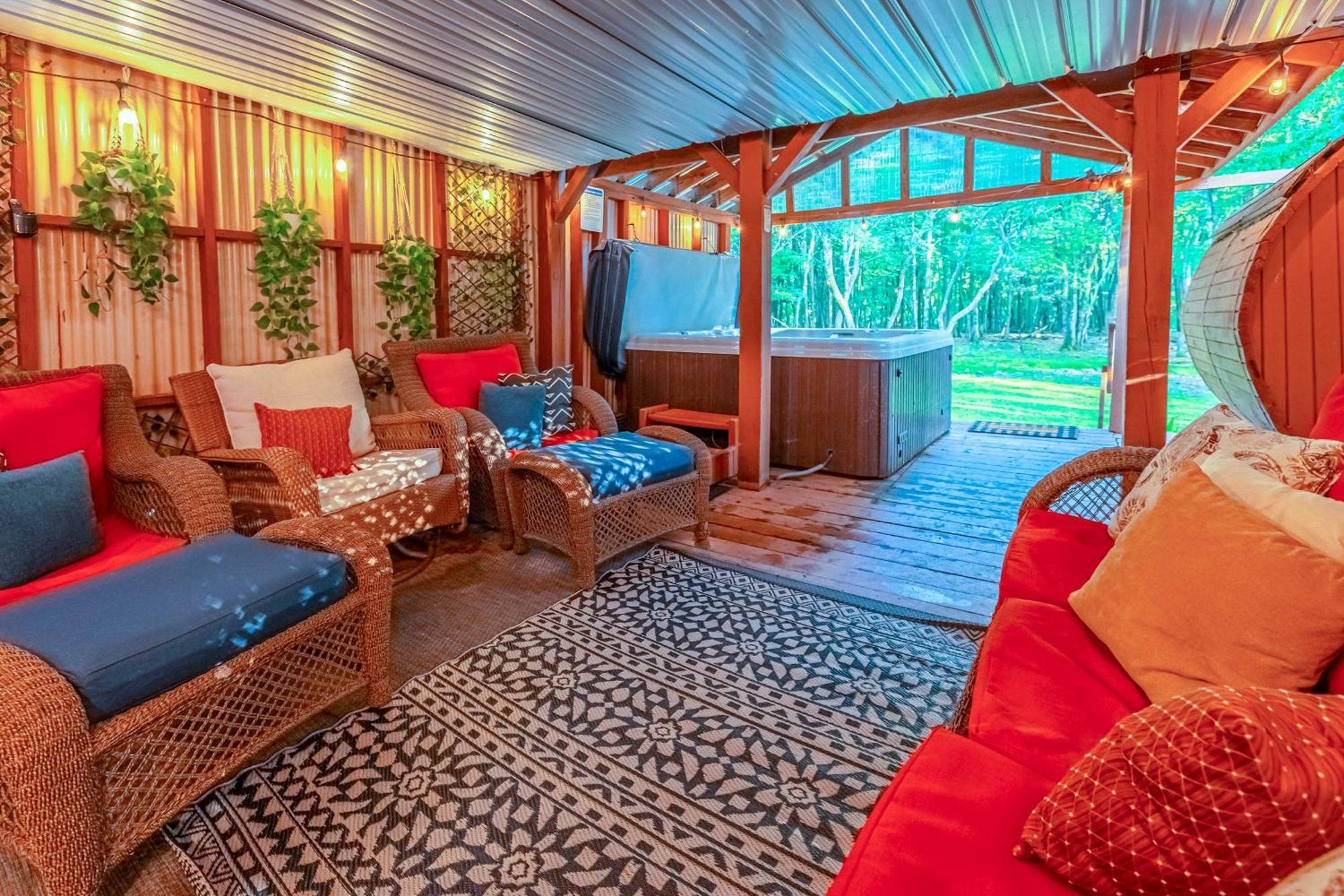 Poconos Ski Retreat With Sauna, Hot Tub, And Game Room ليك هارمونى المظهر الخارجي الصورة