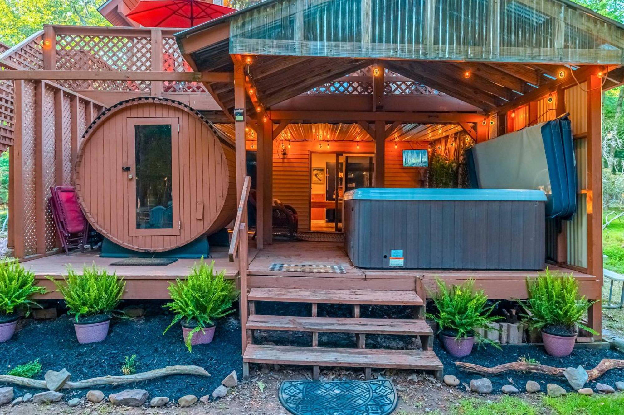 Poconos Ski Retreat With Sauna, Hot Tub, And Game Room ليك هارمونى المظهر الخارجي الصورة