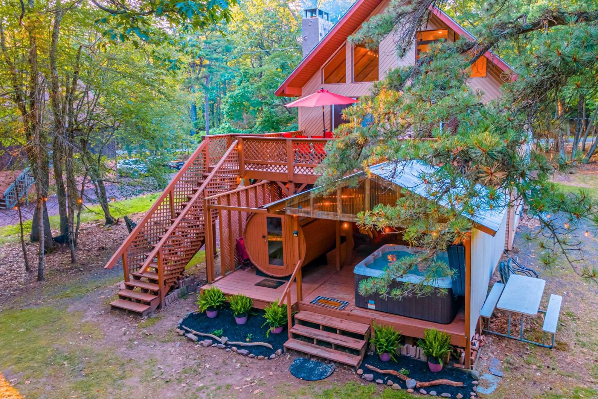 Poconos Ski Retreat With Sauna, Hot Tub, And Game Room ليك هارمونى المظهر الخارجي الصورة