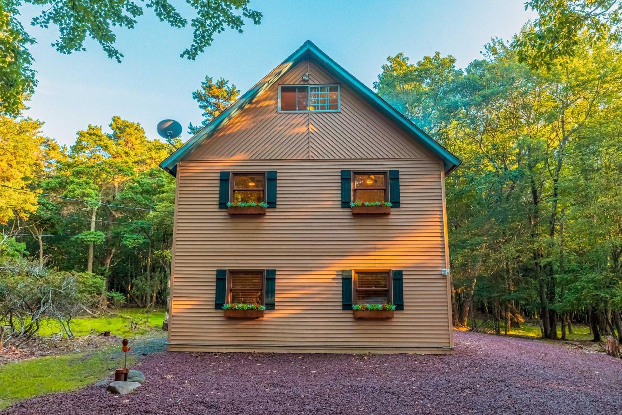 Poconos Ski Retreat With Sauna, Hot Tub, And Game Room ليك هارمونى المظهر الخارجي الصورة