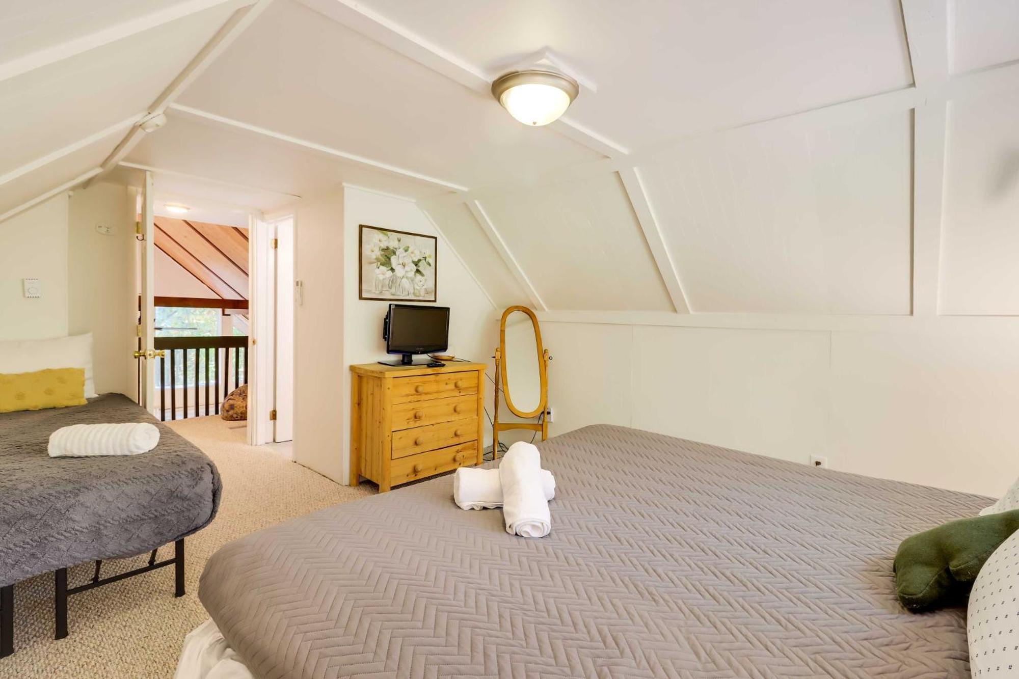 Poconos Ski Retreat With Sauna, Hot Tub, And Game Room ليك هارمونى المظهر الخارجي الصورة