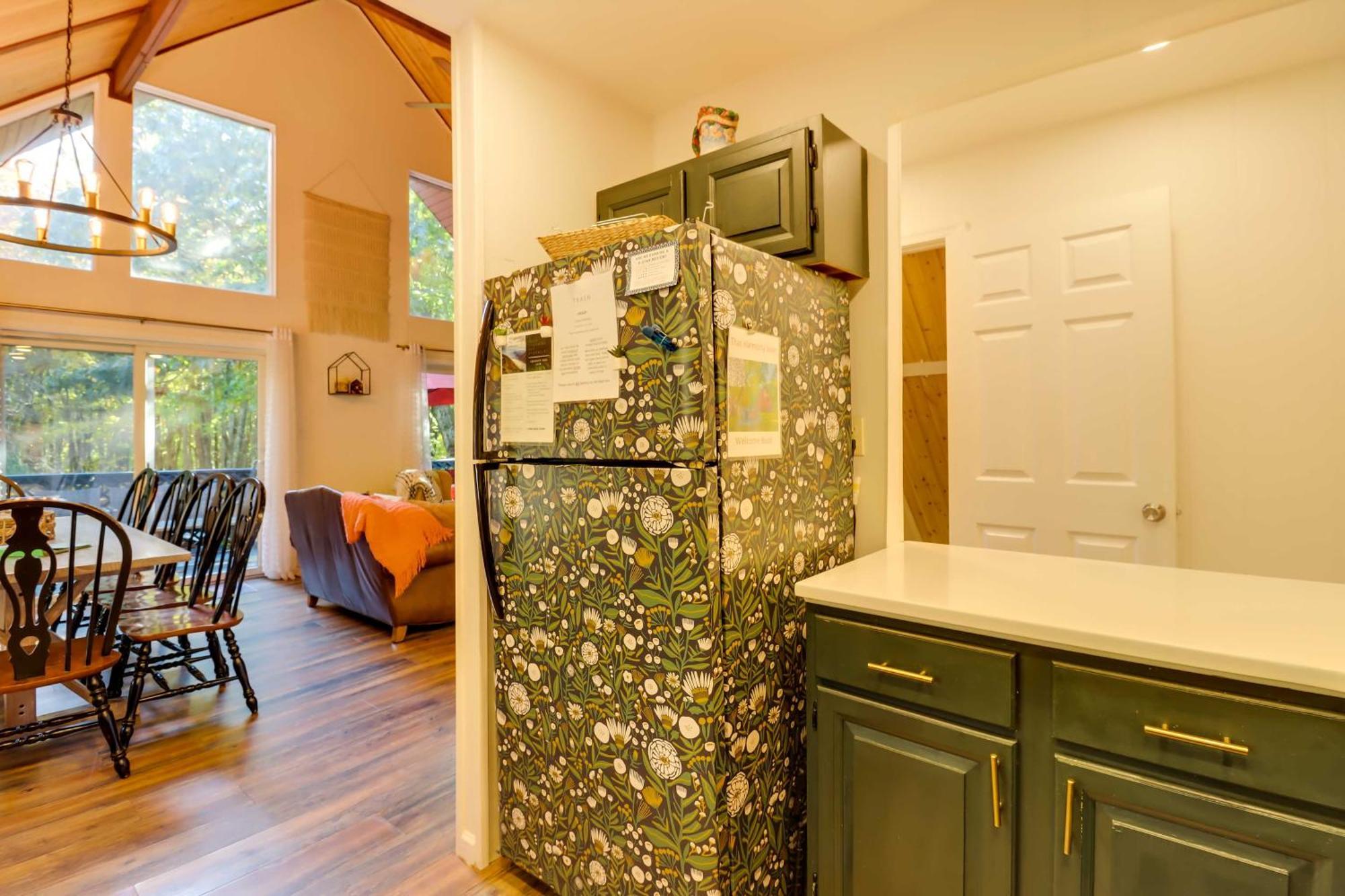 Poconos Ski Retreat With Sauna, Hot Tub, And Game Room ليك هارمونى المظهر الخارجي الصورة