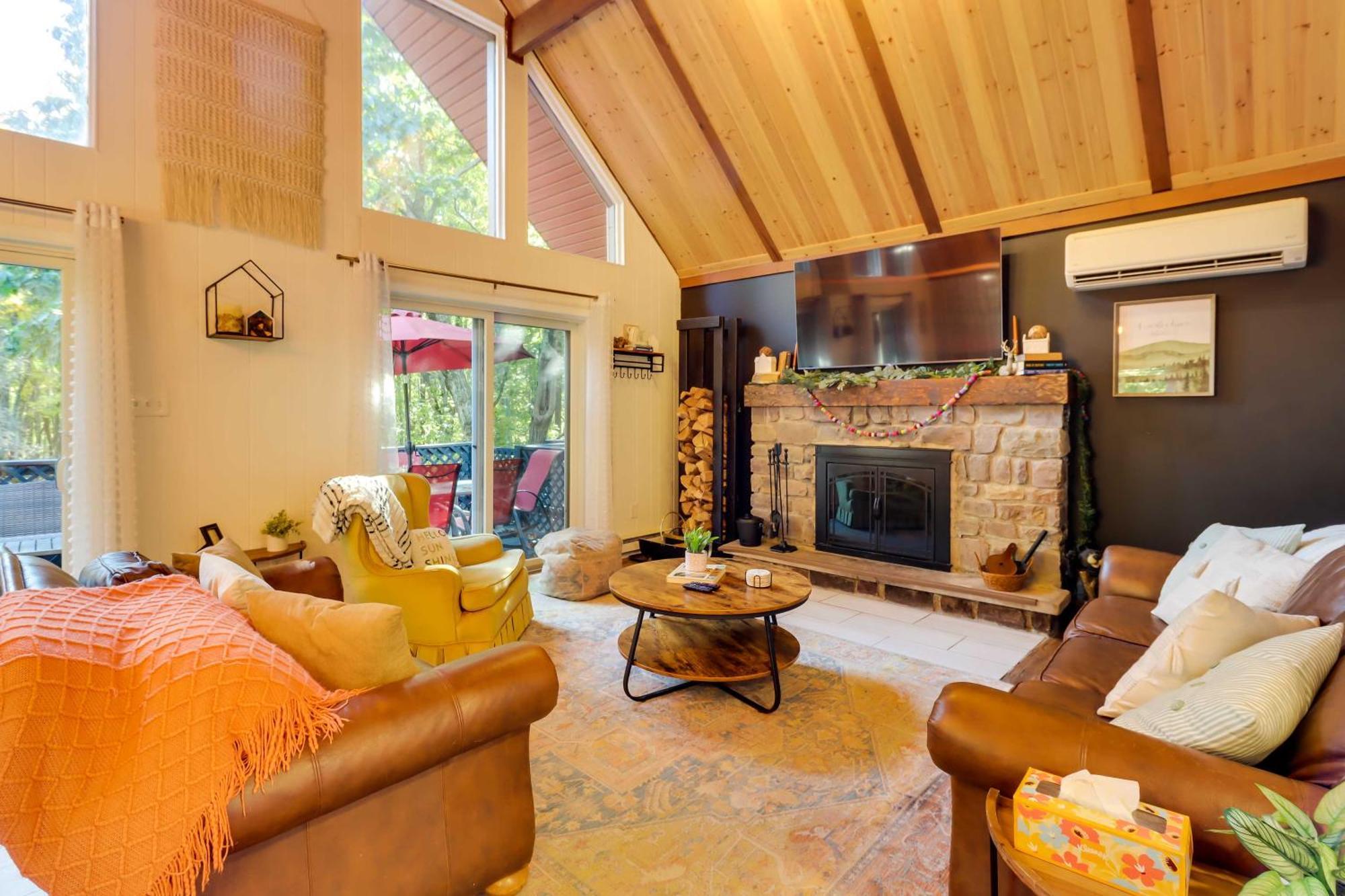 Poconos Ski Retreat With Sauna, Hot Tub, And Game Room ليك هارمونى المظهر الخارجي الصورة